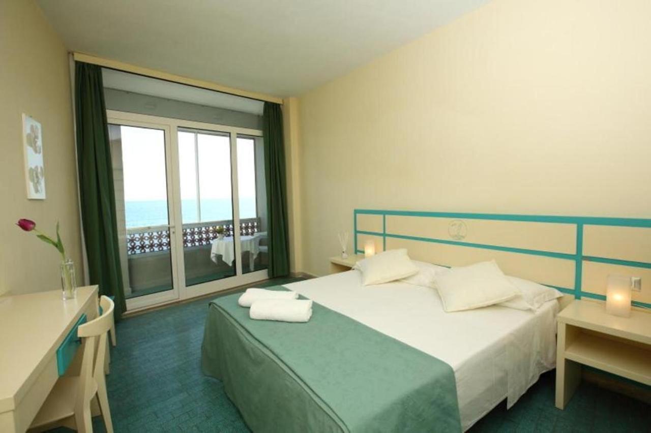 Hotel La Scogliera Cavi di Lavagna Eksteriør billede