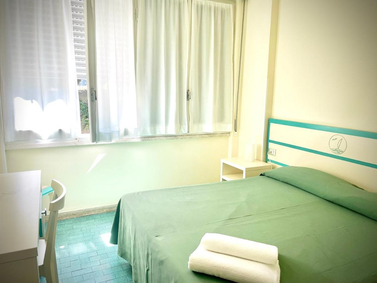 Hotel La Scogliera Cavi di Lavagna Eksteriør billede