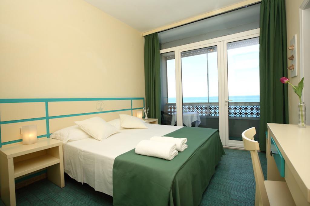 Hotel La Scogliera Cavi di Lavagna Eksteriør billede